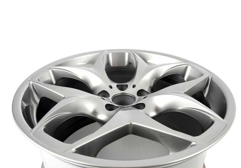 Llantas de aleación diseño Doble Radio 215 OEM 36116782835 para BMW E70, E71, E72. Original BMW. Compatibles con modelos X5 y X6 con tracción total y motores S63, M57S y N57. Tamaño 21”, color ferricgrey.