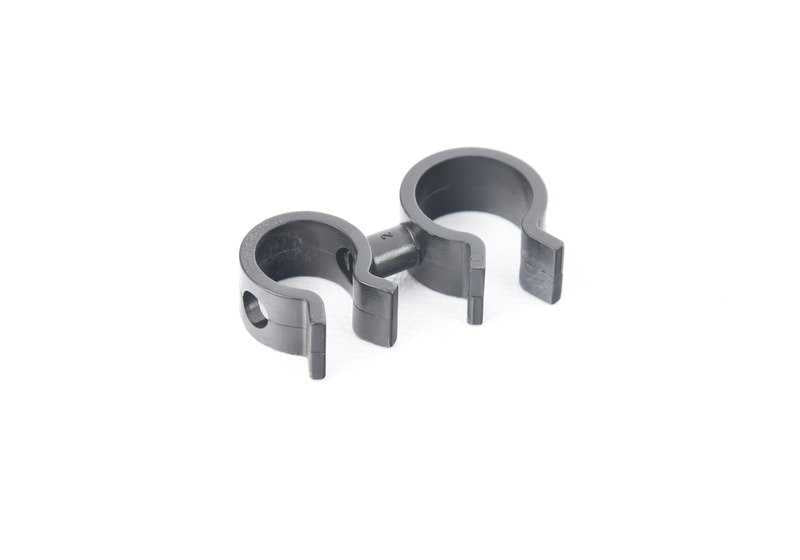 Soporte para manguito OEM 11641740398 para BMW F20, F21, F22, F23, F30, F31, F34, F32, F33, F36, E60, E61, F10, F11, G30, G31, E63, E64, G11, G12, F25, F26, F15, F16. Original BMW.