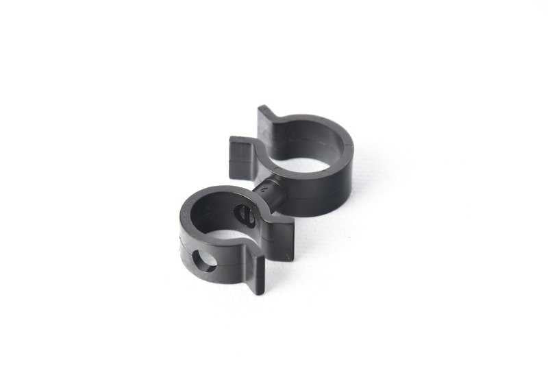 Soporte para manguito OEM 11641740398 para BMW F20, F21, F22, F23, F30, F31, F34, F32, F33, F36, E60, E61, F10, F11, G30, G31, E63, E64, G11, G12, F25, F26, F15, F16. Original BMW.