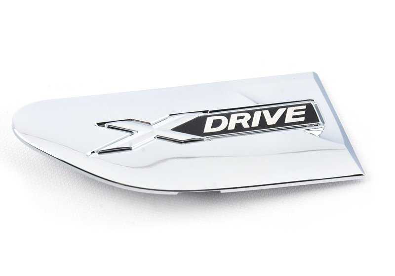 Embellecedor luz intermitente adicional derecha OEM 63137234696 para BMW F01, F02, F04. Original BMW.