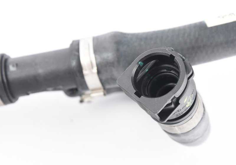 Tubo del intercooler OEM 17128677245 para BMW F20, F21, F22, F23, F30, F31, F34, F35, F32, F33, F36. Original BMW.
