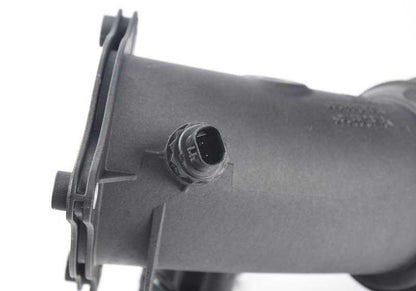 Conducto de admisión de aire OEM 13718601683 para BMW F20, F21, F22, F23, G42, F30, F31, F34, G20, G21, G28, F32, F33, F36, G22, G23, G26, G30, G31, G32, G11, G12, G01, G08, G02, G05, G18, G06, G29. Original BMW.