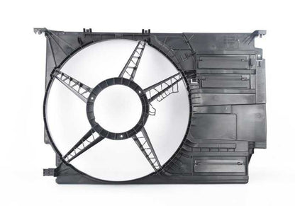 Carcasa de ventilador OEM 17427637189 para BMW F22, F45, F45N, F46, F46N, F48, F48N, F49, F39 y MINI F54, F55, F56, F57, F60, F60N. Original BMW y MINI.