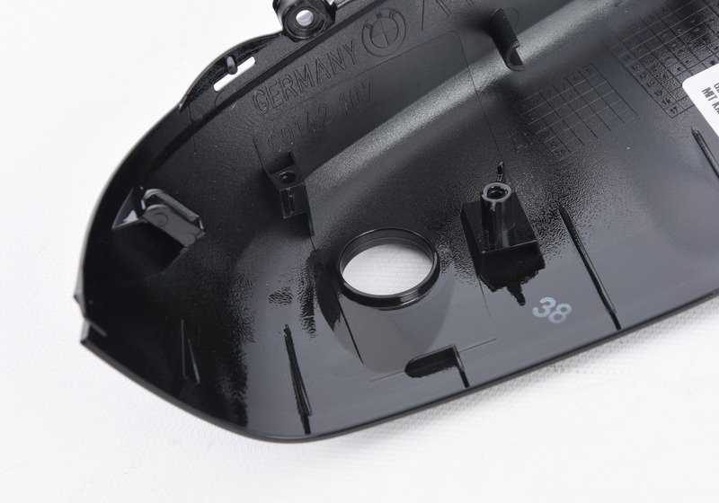 Cubierta embellecedora izquierda OEM 51168050477 para BMW F10, F06, F12, F13. Original BMW.