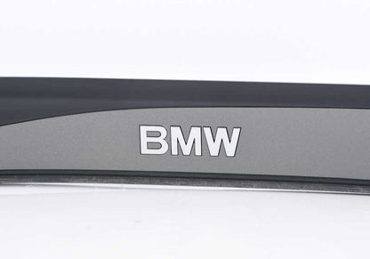 Embellecedor entrada trasera derecha OEM 51477034306 para BMW E60 y E61. Original BMW.