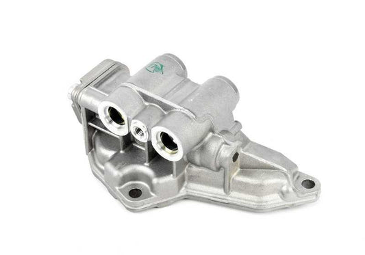 Carcasa del termostato con termostato OEM 11427577284 para BMW E83. Original BMW.