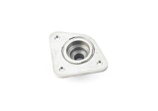 Adaptador OEM 11311718733 para BMW Serie 7 E32 y E38, Serie 8 E31 con motores M70 y M73. Pieza original BMW. Ideal para sustitución en sistema de distribución o lubricación según modelo.