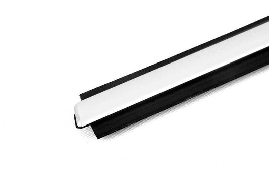 Embellecedor exterior puerta delantera derecha OEM 51337164954 para BMW E81, E82, E88. Pieza original BMW.