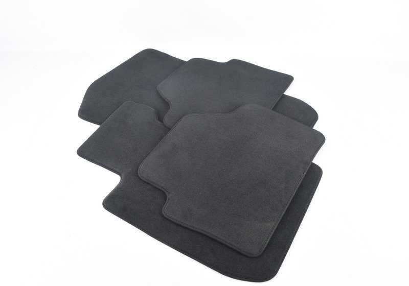 Juego de alfombrillas velours antracita OEM 51477316630 para BMW X1 E84 xDrive (delanteras y traseras, volante a la izquierda). Original BMW.