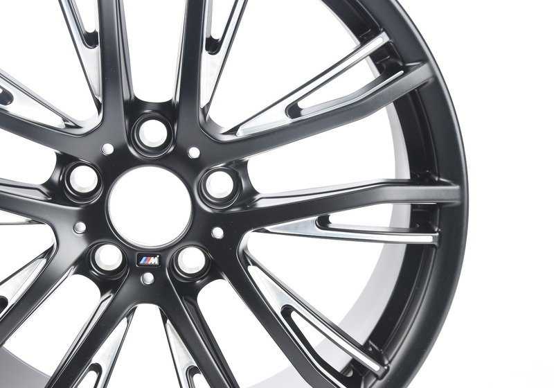 Llanta de aleación M Doble Radio 624 OEM 36116862772 para BMW F20, F20N, F21, F21N, F22, F22N, F23, F23N. Diseño deportivo en 19" bicolor negro mate. Original BMW.