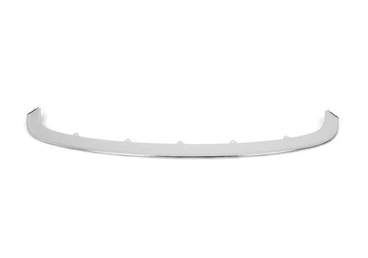 Moldura cromada para tapa del maletero OEM 51177345533 para BMW F33 (420d). Acabado brillo original BMW.