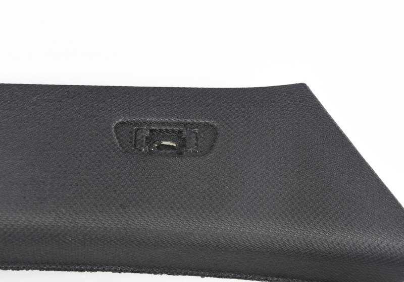 Embellecedor derecho del pilar A OEM 51438038170 para BMW F10. Compatible con modelos como 518d, 520d (producción 2013-2016). Pieza original BMW. Color antracita.