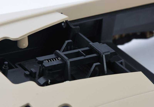 Panel cubre caja de almacenamiento beige OEM 51466978108 para BMW Z4 E85. Original BMW.