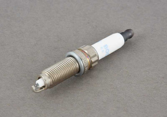Bouche d'allumage d'allumage à haute puissance 12120040581 pour BMW F07, F10, F11, F06, F12, F13, F01, F02, F15, F16. BMW d'origine.