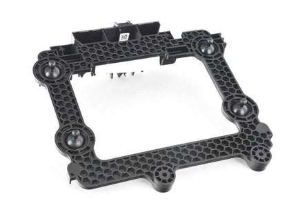 Placa soporte OEM 12527843541 para BMW F10, F06, F12, F13 {M5 y M6}. Compatible con versiones con motor S63T. Original BMW.