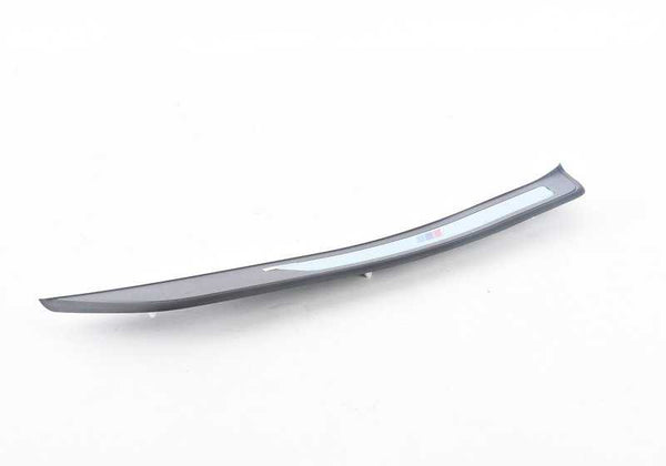 Embellecedor de entrada trasera derecha OEM 51478050048 para BMW F10. Original BMW.