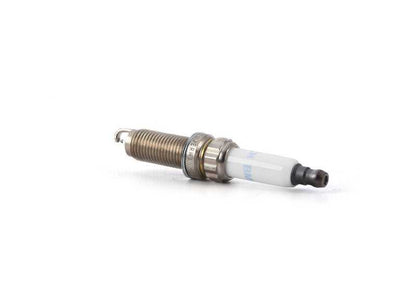 Bouche d'allumage d'allumage à haute puissance 12120040581 pour BMW F07, F10, F11, F06, F12, F13, F01, F02, F15, F16. BMW d'origine.