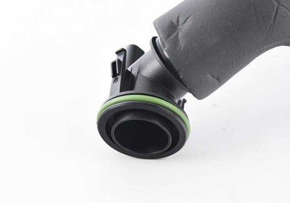 Tubo de ventilación del motor OEM 11127598091 para BMW F20, F21, F22, F23, F30, F31, F34, F32, F33, F36, F07, F10, F11, E84, F25, F15, F16, E89. Original BMW.