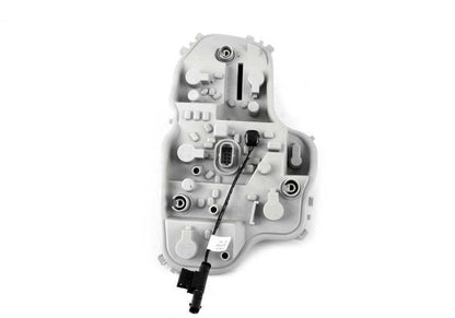 Porta lámparas trasero izquierdo OEM 63217370291 para BMW F22, F23, F87. Compatible con versiones 218d, 218i. Repuesto original BMW. Ideal si no funciona una luz trasera o hay fallo eléctrico.