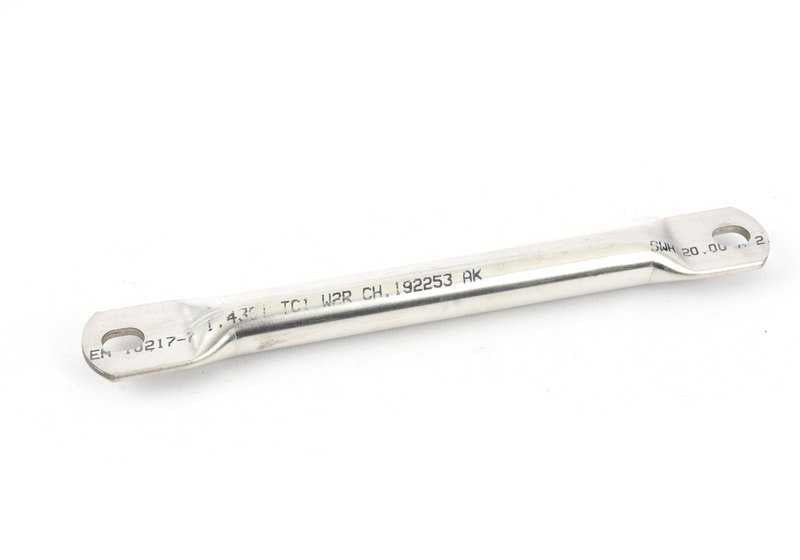Barra de refuerzo trasera OEM 18307845460 para BMW F10 M5, F06 M6, F12 M6, F13 M6. Original BMW.