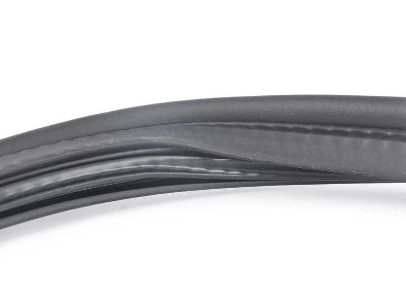 Burlete de goma maletero OEM 51767301846 para BMW F25 (X3). Original BMW.