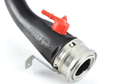 Tubo de llenado de combustible OEM 16117203752 para BMW E90 318i y 320i (modelos con motor N46, manual y automático). Original BMW.