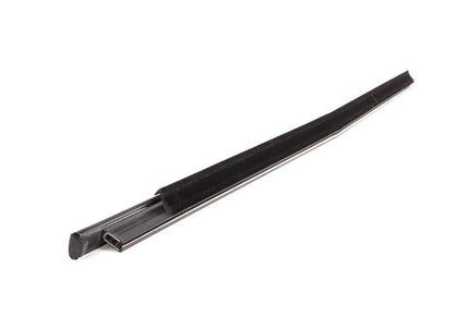 Cubierta de pozo exterior puerta delantera izquierda OEM 51333330177 para BMW X3 E83 (2003-2010). Original BMW.