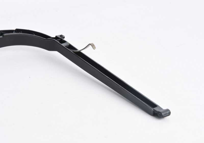 OEM wind deflector 54128169821 for BMW E34 {518i, 520i}. Original BMW accessory perfect to improve aerodynamics and reduce wind noise when driving.