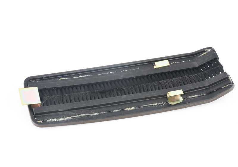 Embellecedor salpicadero OEM 51161911565 para BMW E23. Original BMW.
