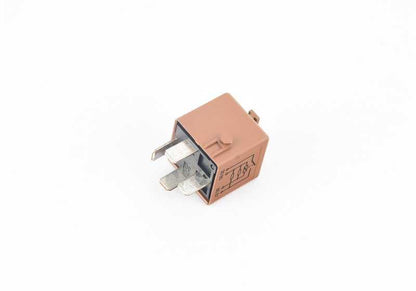 Relè marrone OEM 61311388729 per BMW E32, E34. Sostituzione BMW originale.