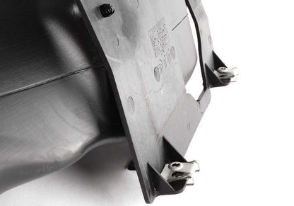 Conducto de aire freno delantero izquierdo OEM 51717893129 para BMW E46 316Ci, 318Ci. Mejora la refrigeración del sistema de frenos. Pieza original BMW.