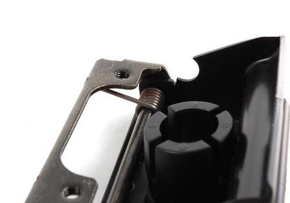 Kappe mit Lock 51168218167 für BMW 3 E36 (316G, 318TDs). Kompatibel mit manuellen und automatischen Versionen. Original BMW.