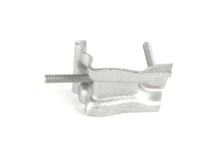 Support d'échappement arrière droit OEM 18211704242 pour BMW E38 730i, 735i (modèles de moteur M60 et M62, changement manuel et automatique). BMW d'origine.