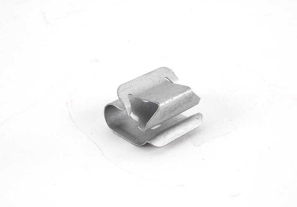 Clip sujeción OEM 12521437136 para BMW {E81, E82, E87, E88, F20, F21, F40, F22, F23, F44, F45, F46, F87, G42, G87, E36, E46, E90, E91, E92, E93, F30, F31, F34, F35, F80, G20, G21, G28, G80, G81, F32, F33, F36, F82, F83, G22, G23, G26, G82, G83, E39,