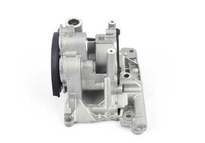 Bomba de vacío de aceite OEM 11417823009 para BMW F30, F31, F34, F32, F33, F36, F07, F10, F11, F06, F12, F13, F01, F02, F25, F26, F15, F16. Original BMW.