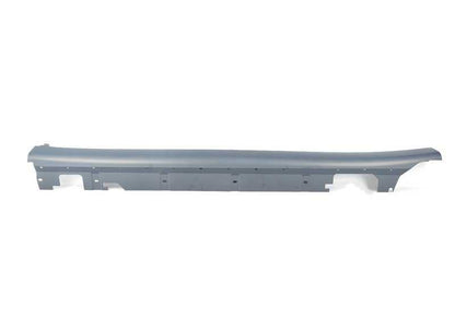 Talonera lateral izquierda imprimada OEM 51778067687 para BMW F48 (X1). Original BMW