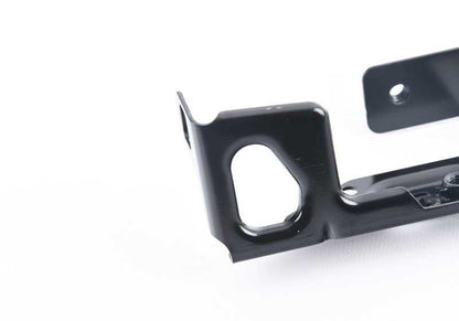 Soporte superior izquierdo del radiador auxiliar OEM 51747389929 para BMW F22, F87, F30, F32, F36. Original BMW.