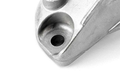 Soporte de motor izquierdo para BMW F20, F21, F22, F23, F30, F31, F32, F33, F34, F36, F82, F83, F80 (OEM 22116797831). Original BMW
