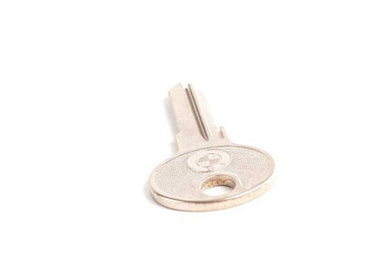 Llave en blanco OEM 32321109801 para BMW E21, E30, E36, E46, E12, E28, E34, E39, E24, E23, E32, E38, E53, Z3. Repuesto original BMW.
