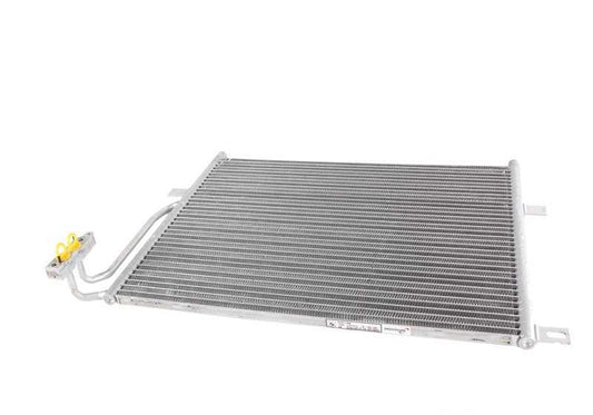 Condensador aire acondicionado OEM 64536914033 para BMW Z4 E85 (2.0i, 2.2i, 2.5i) modelos de 2002 a 2008. Recambio original BMW.