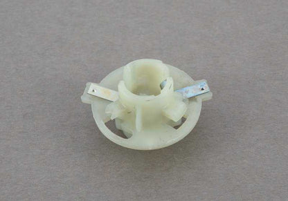 Oemparas Portalamparas 63211369270 para BMW E28. Compatível com todas as versões do modelo. Peça original da BMW.