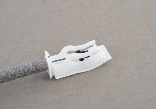 Cable tirador interior de apertura puerta trasera OEM 51227175720 para BMW F10, F11. Original BMW.