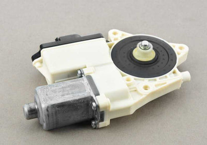 Left/Right Rear Window Lift Motor for BMW E83. Genuine BMW