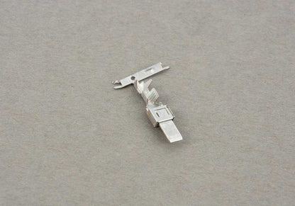 Contacto de pin ELO-Power 5,2 x 0,63 para BMW (OEM 61138364845). Original BMW