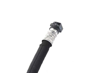 Tubería de refrigeración de aceite OEM 17227589507 para BMW F01, F02. Original BMW.