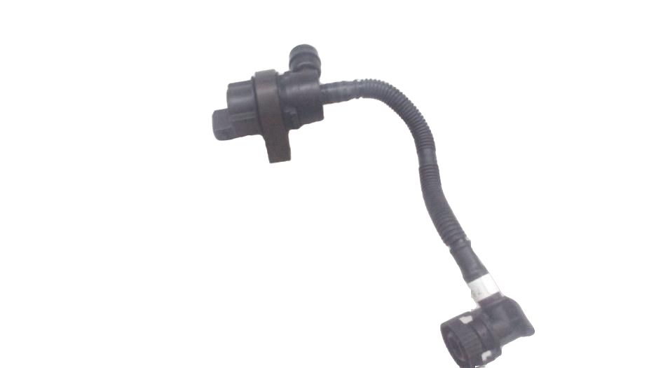 Válvula de ventilación del depósito con tubo OEM 13907572238 para BMW E90, E91, E92, E93, E60, E61, F10, F11, E63, E64. Original BMW.