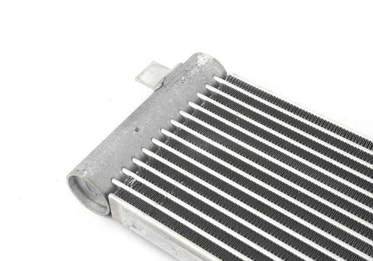 Refrigerador de aceite de transmisión para BMW F90, F91, F92, F93, G15, G16 (OEM 17118053512). Original BMW