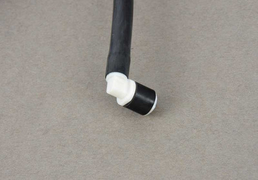 Tubo de lavado de faros OEM 61677327508 para BMW F15, F85, F16, F86, X5 sDrive/xDrive 25d, 35i. Compatible con modelos producidos entre 2013 y 2018. Original BMW.