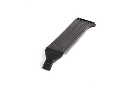 Pedal del acelerador OEM 35411118210 para BMW E30, E28, E24, E23. Compatible con modelos de 1982 a 1988. Repuesto original BMW. Ideal para sustituir el pedal desgastado o roto.