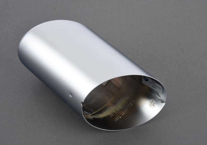 Salida de escape cromada OEM 18307633312 para BMW Serie 3 (F30, F31) y Serie 4 (F32, F33, F36). Original BMW.